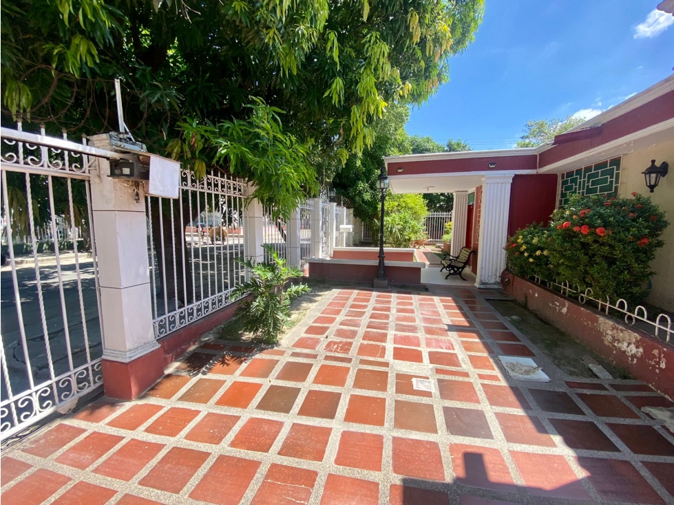 SE VENDE CASA ESQUINERA EN EL BARRIO JARDIN , SANTA MARTA — foto 2