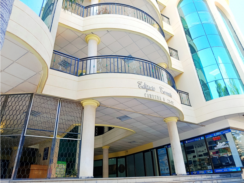 SE VENDE OFICINA EN EL CENTRO HISTÓRICO, SANTA MARTA - 1