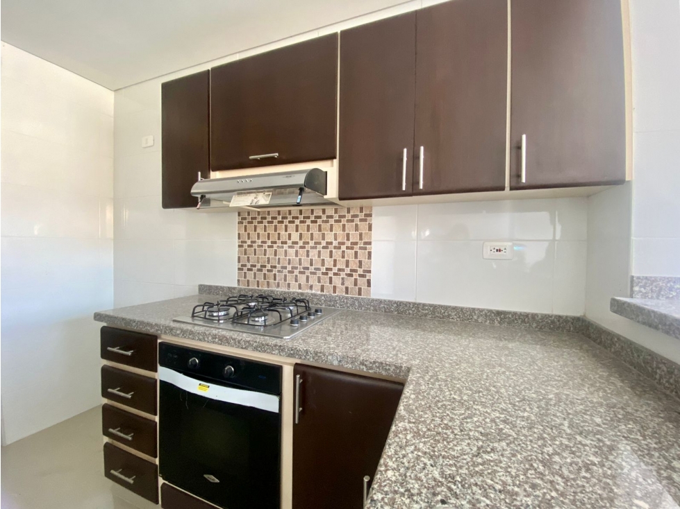 SE ARRIENDA APARTAMENTO EN CONJUNTO CERRADO CON PISCINA , SANTA MARTA — foto 5