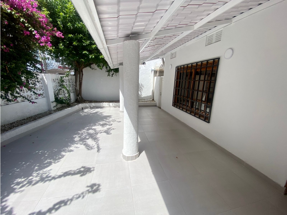 SE VENDE O ARRIENDA AMPLIA CASA EN EL BARRIO EL PRADO, SANTA MARTA — foto 2