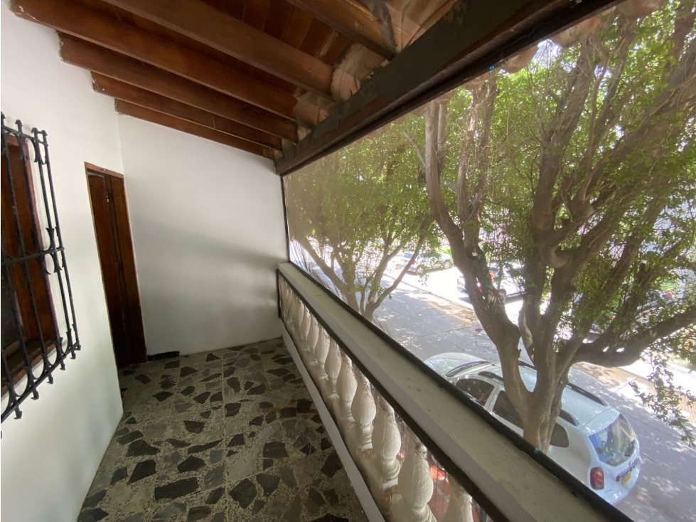 SE VENDE O ARRIENDA CASA PARA USO COMERCIAL EN RIASCOS, SANTA MARTA