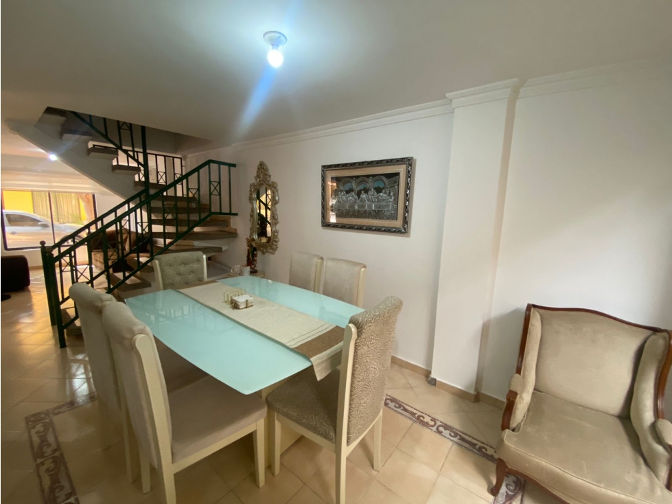 SE VENDE CASA EN CONJUNTO CERRADO EN SECTOR JARDÍN, SANTA MARTA