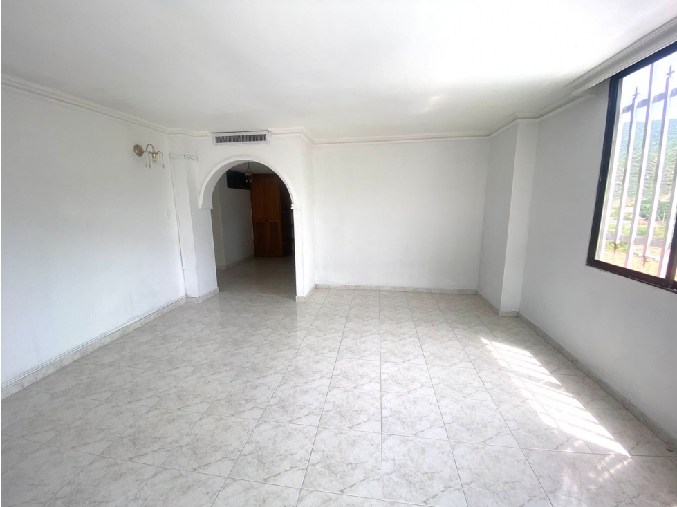 SE VENDE APARTAMENTO DE 3 ALCOBAS EN SECTOR RODADERO RESERVADO — foto 3