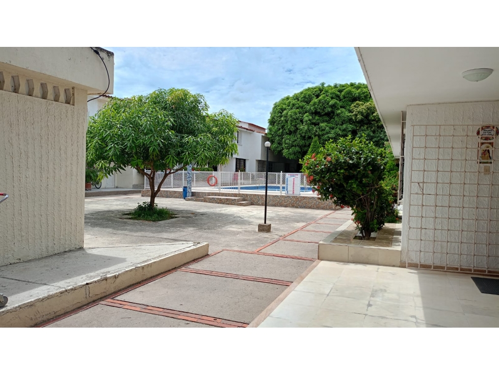 SE VENDE AMPLIA CASA FAMILIAR EN EL SECTOR PORVENIR, SANTA MARTA — foto 2