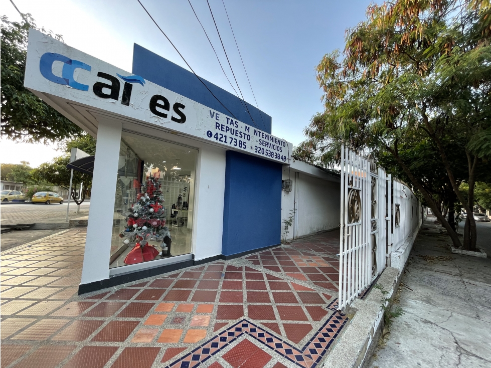SE VENDE LOCAL COMERCIAL EN LA AV. DEL RIO, SANTA MARTA - 2