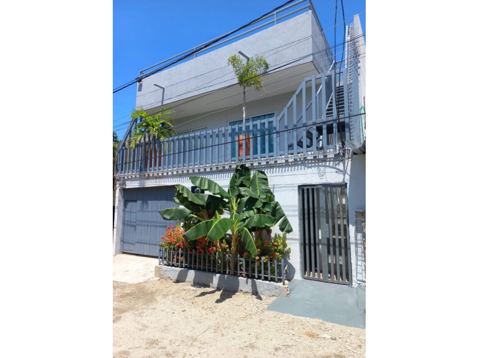 SE VENDE CASA- HOSTAL EN EL SECTOR DE AEROMAR, SANTA MARTA - 1