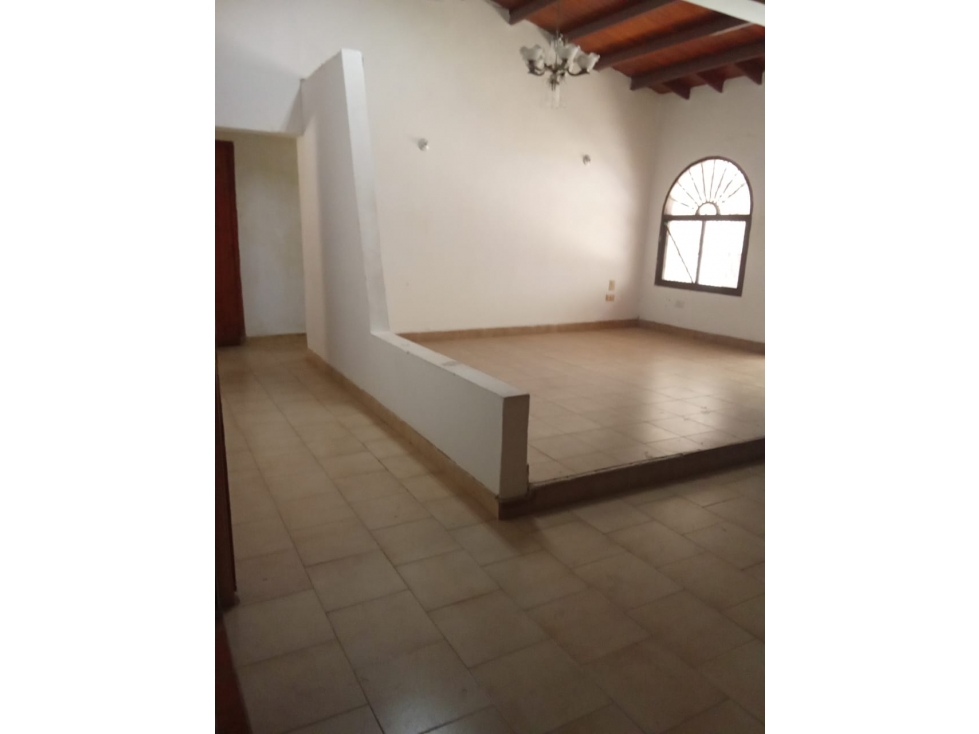 SE VENDE AMPLIA CASA EN EL BARRIO JARDIN, SANTA MARTA — foto 5