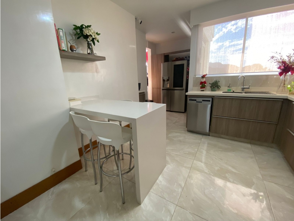 SE VENDE AMPLIO APARTAMENTO EN BAVARIA, SANTA MARTA — foto 5