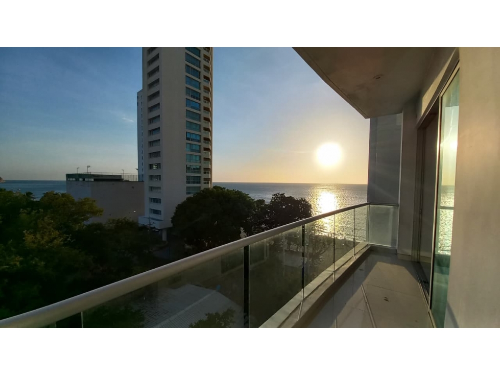 SE VENDE APARTAMENTO DE DOS ALCOBAS CON VISTA LATERAL AL MAR