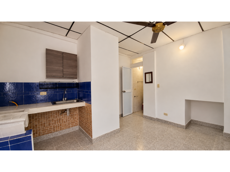 SE VENDE CASA ADAPTADA A CUATRO APARTAMENTOS — foto 3