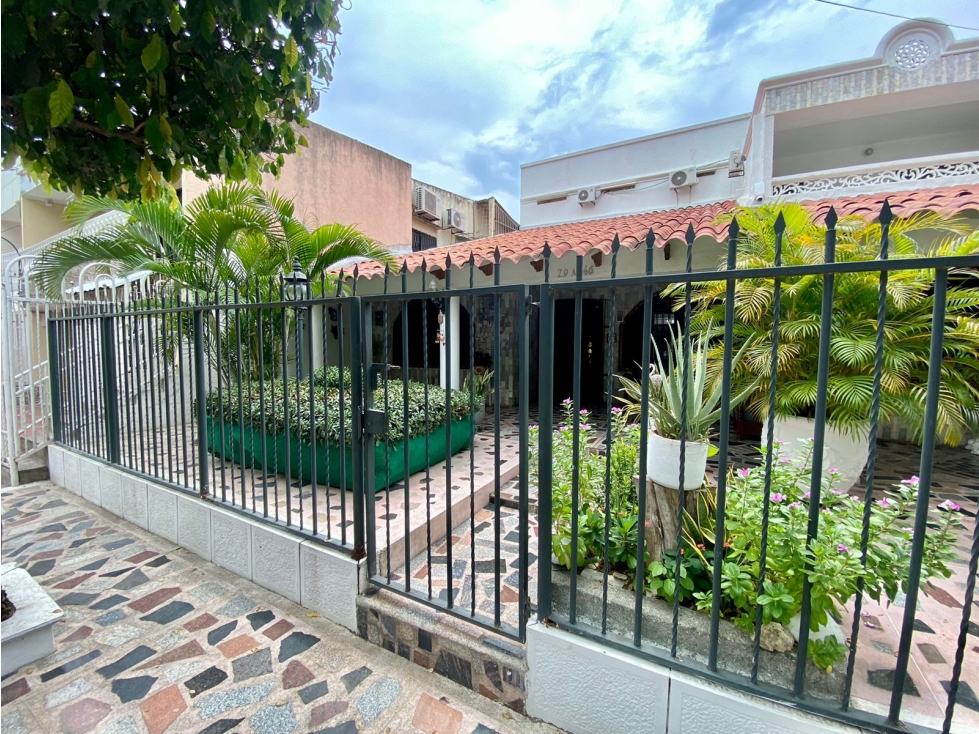 SE VENDE CASA CON SEIS APARTAMENTOS EN BAVARIA, SANTA MARTA
