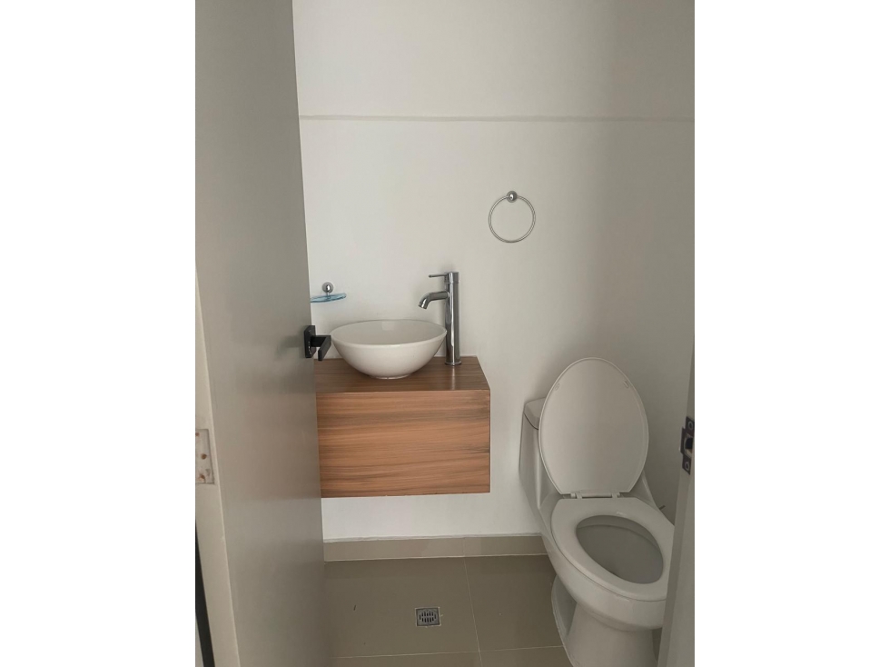 SE VENDE APARTAMENTO DE 3 HABITACIONES EN BAVARIA — foto 5