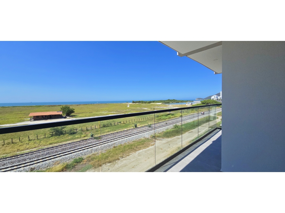 SE VENDE APARTAMENTO AMOBLADO FRENTE AL MAR, SANTA MARTA
