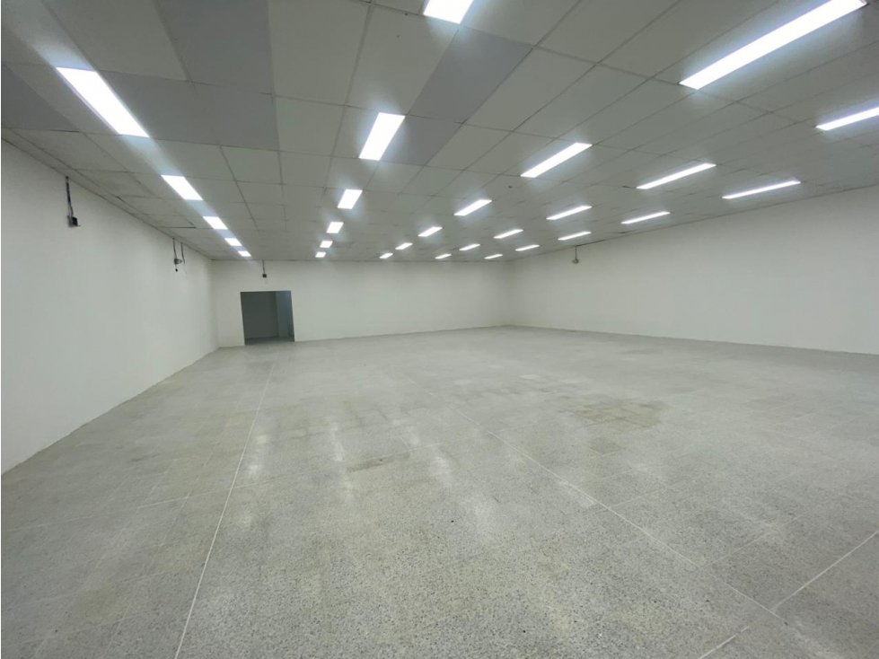 SE VENDE O ARRIENDA LOCAL COMERCIAL EN LA FLORIDA, SANTA MARTA - 2