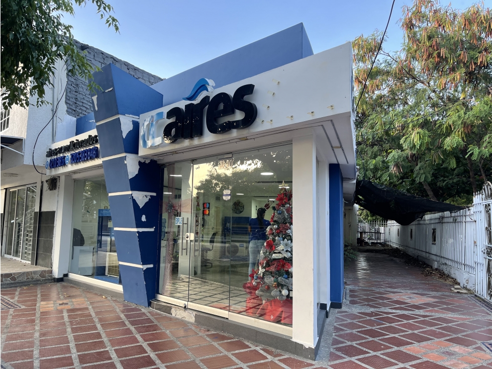 SE VENDE LOCAL COMERCIAL EN LA AV. DEL RIO, SANTA MARTA - 3