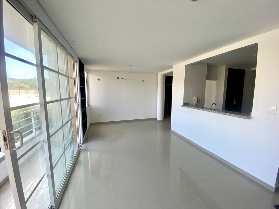 SE ARRIENDA APARTAMENTO EN CONJUNTO CERRADO CON PISCINA , SANTA MARTA — foto 2