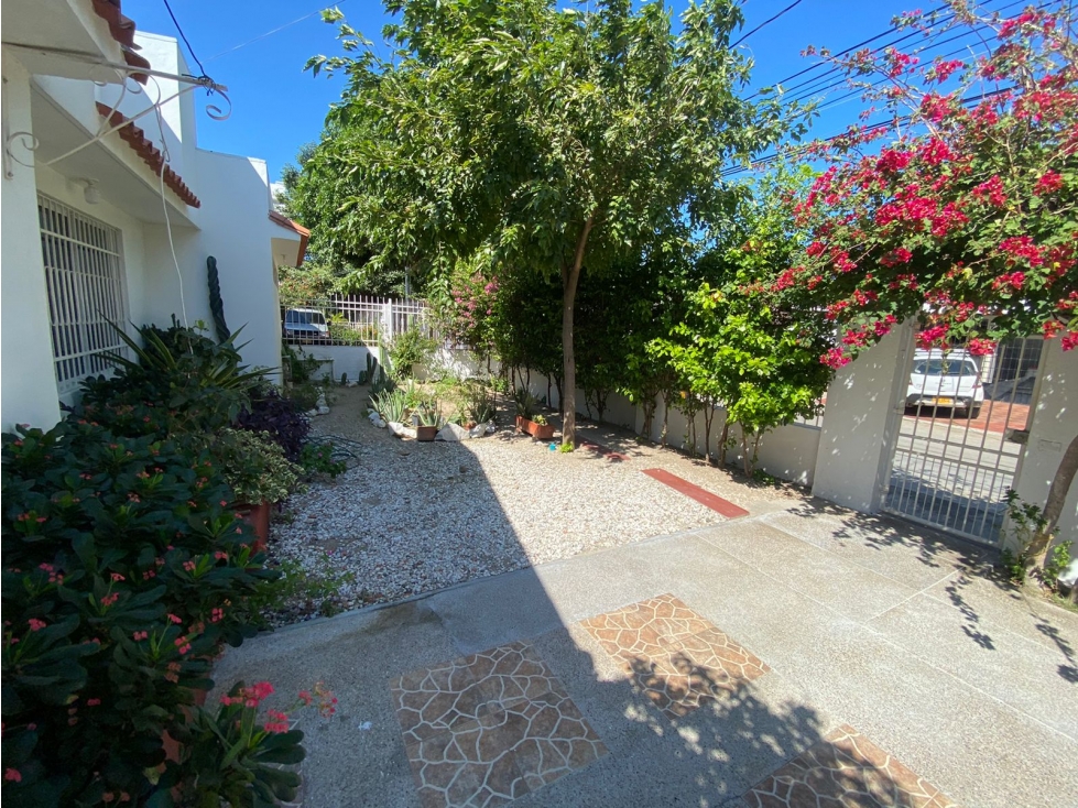 SE VENDE AMPLIA CASA FAMILIAR SECTOR JARDIN, SANTA MARTA — foto 2