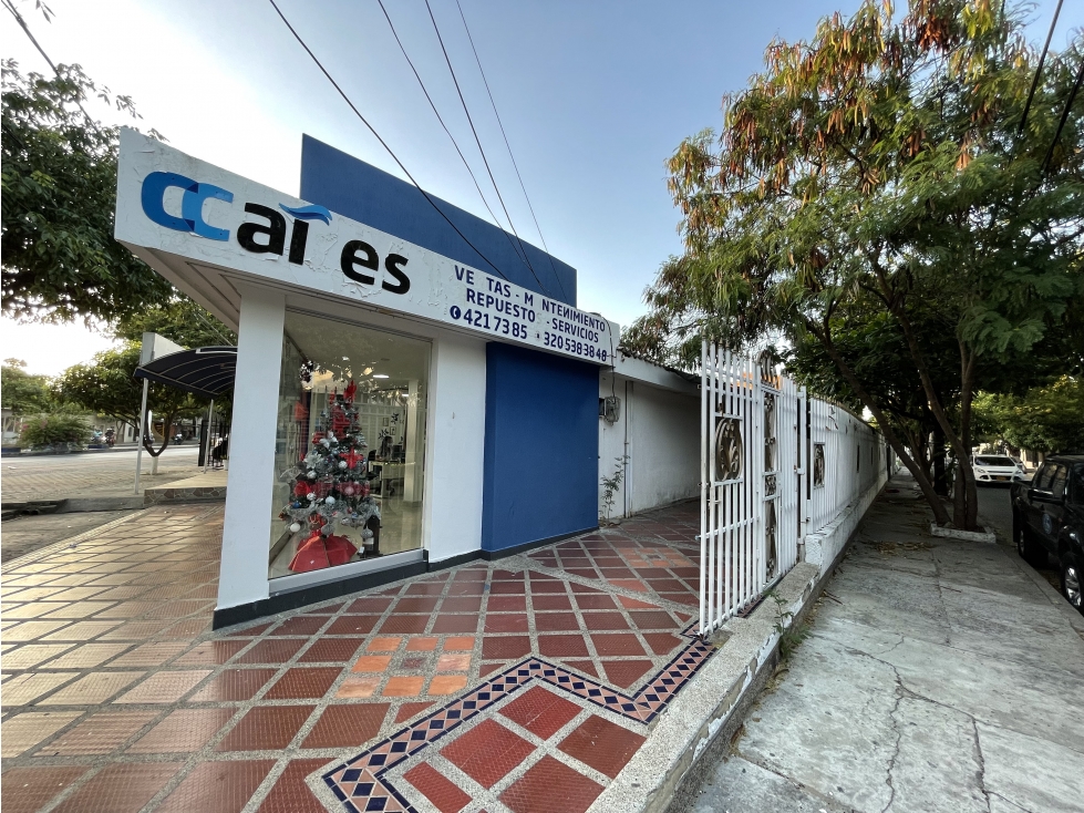 SE VENDE LOCAL COMERCIAL EN LA AV. DEL RIO, SANTA MARTA - 4