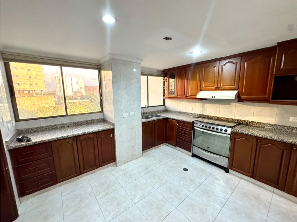 SE ARRIENDA APARTAMENTO CON VISTA AL MORRO, SECTOR BELLAVISTA — foto 6