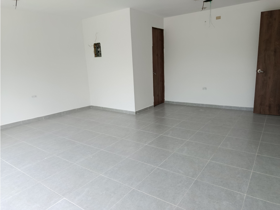 SE ARRIENDAN LOCALES COMERCIALES SOBRE LA QUINTA AVENIDA, SANTA MARTA - 5