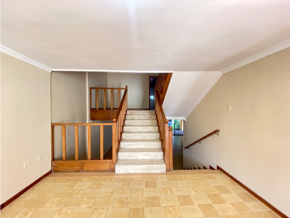 CASA EN ARRIENDO EN BAVARIA PARA USO VIVIENDA O COMERCIAL - 2