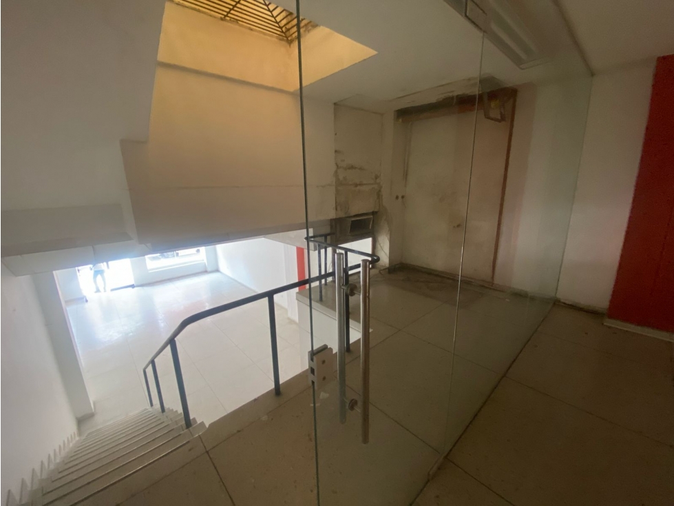 SE VENDE O ARRIENDA LOCAL COMERCIAL EN CENTRO HISTÓRICO, SANTA MARTA - 5
