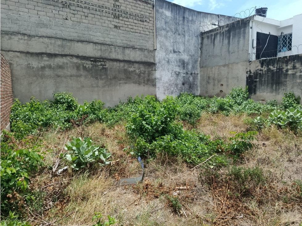 SE VENDE O ARRIENDA CASA CON LOTE ANEXO EN EL JARDÍN, SANTA MARTA — foto 2