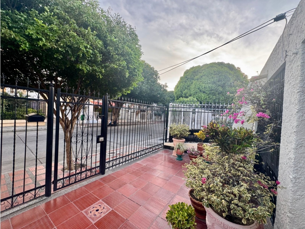 SE VENDE CASA FAMILIAR EN EL BARRIO JARDIN, SANTA MARTA — foto 2