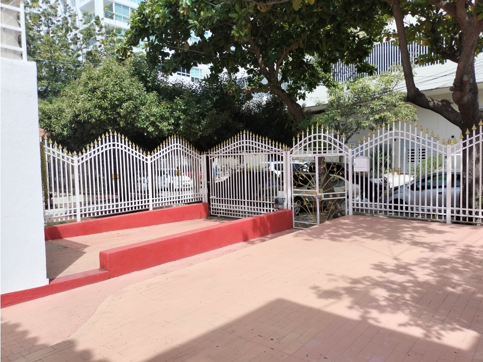SE ARRIENDA CASA DE USO COMERCIAL CON APARTAESTUDIO ANEXO, SANTA MARTA - 2