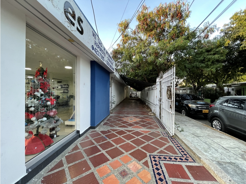 SE VENDE LOCAL COMERCIAL EN LA AV. DEL RIO, SANTA MARTA - 5