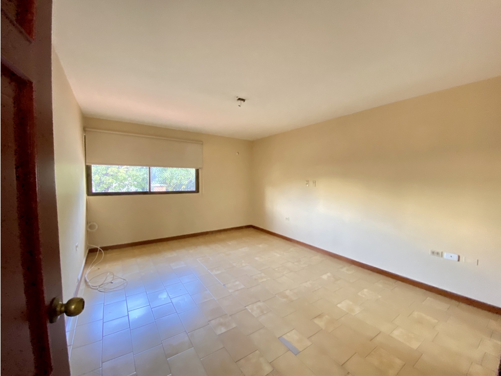 CASA EN ARRIENDO EN BAVARIA PARA USO VIVIENDA O COMERCIAL - 3