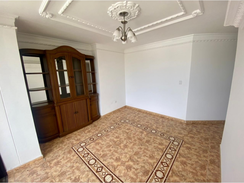 SE VENDE O ALQUILA APARTAMENTO DE 122 M2 EN EL BARRIO JARDIN — foto 2