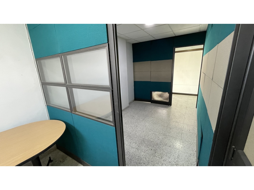 SE ARRIENDA OFICINA DE 44 M2 EN EL CENTRO HISTÓRICO, SANTA MARTA - 4