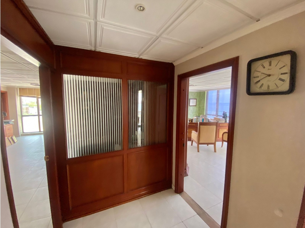 SE VENDE OFICINA CON VISTA AL MORRO Y PUERTO DE SANTA MARTA - 4