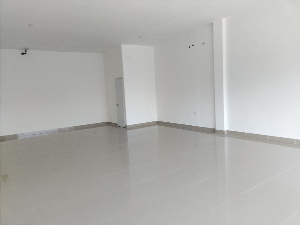 SE ARRIENDA LOCAL COMERCIAL CON UBICACIÓN CENTRAL, SANTA MARTA - 1