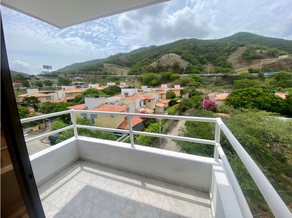 SE VENDE APARTAMENTO DE 3 ALCOBAS EN SECTOR RODADERO RESERVADO