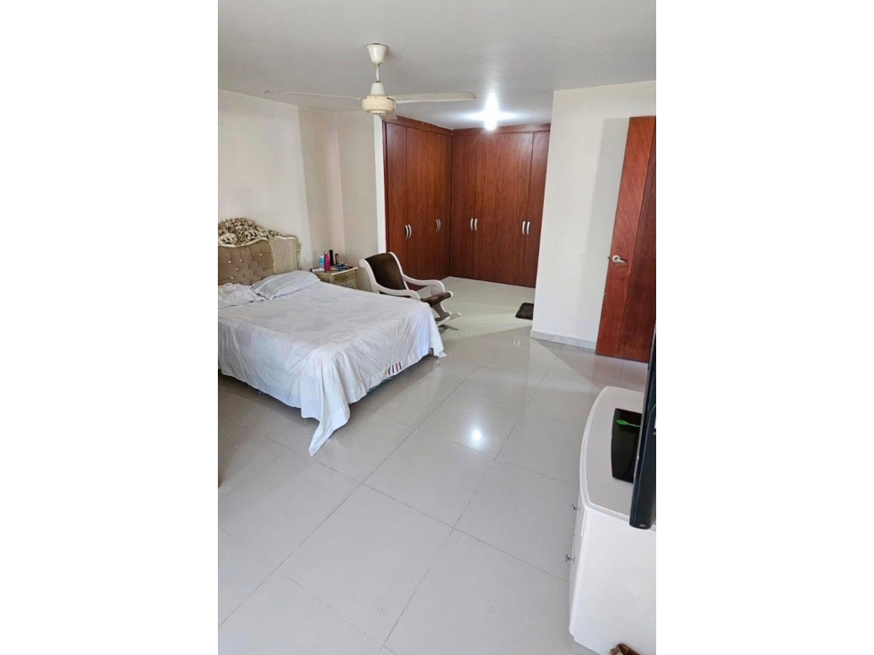 SE VENDE APARTASUITE UBICADO EN EL SECTOR DE BAVARIA — foto 5