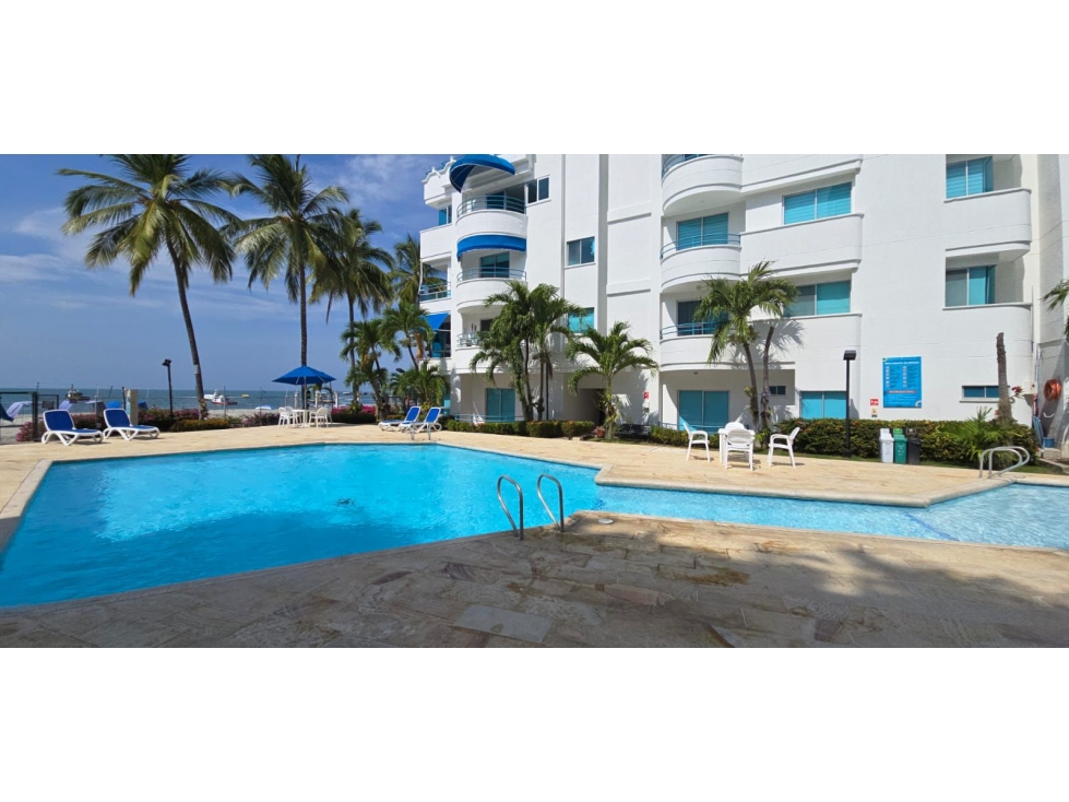 SE VENDE APARTAMENTO DE 3 ALCOBAS EN PRIMERA LINEA DE PLAYA