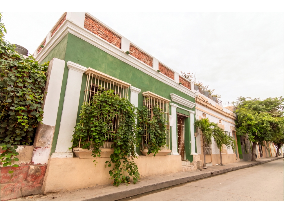 SE VENDE CASA REPUBLICANA EN EL CENTRO HISTÓRICO DE SANTA MARTA - 1