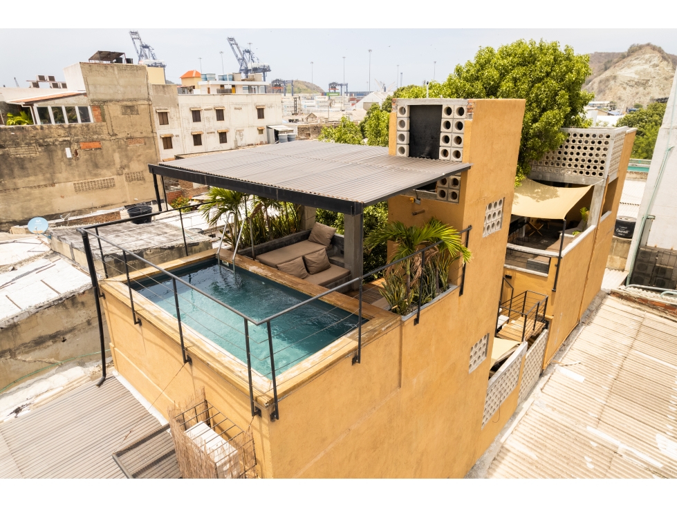 SE VENDE CASA UBICADA EN EL CORAZÓN DEL CENTRO HISTÓRICO - 1