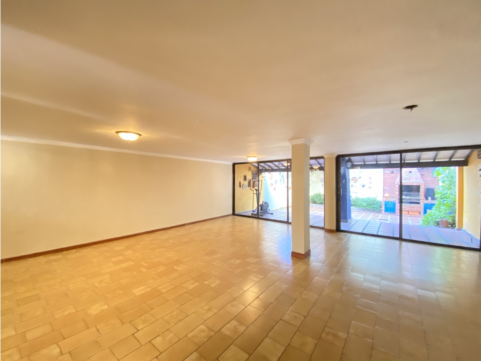 CASA EN ARRIENDO EN BAVARIA PARA USO VIVIENDA O COMERCIAL - 4