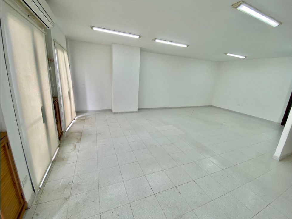 SE VENDE OFICINA DE 49 M2 EN EL EDIFICIO DAVIVIENDA, SANTA MARTA - 3