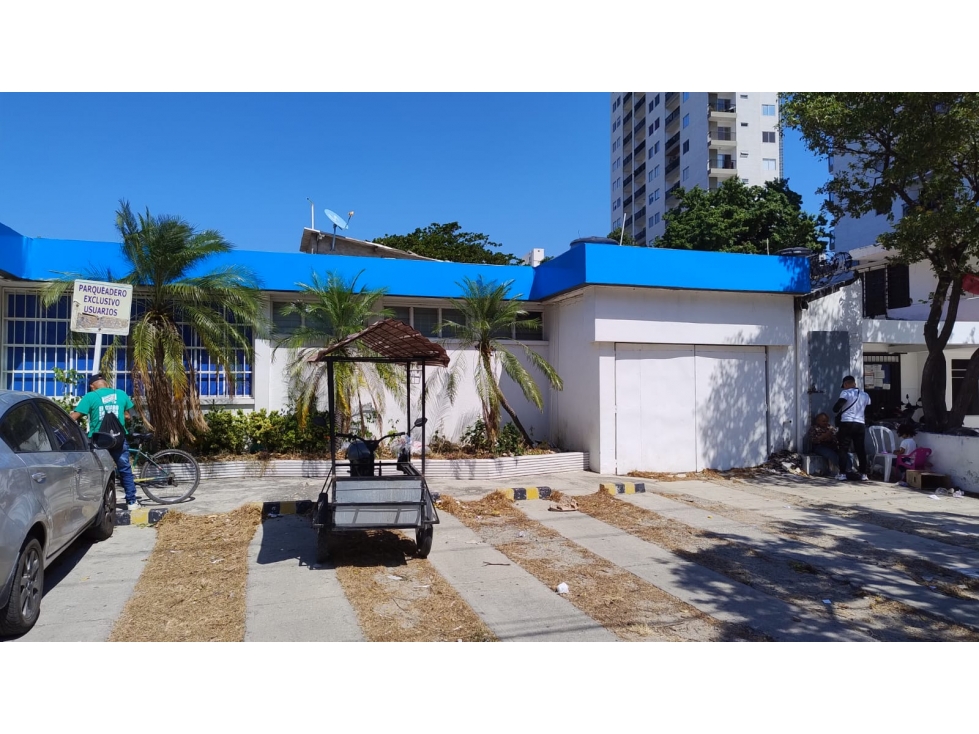 SE VENDE O ARRIENDA CASA COMERCIAL EN LA AVENIDA DEL LIBERTADOR — foto 4