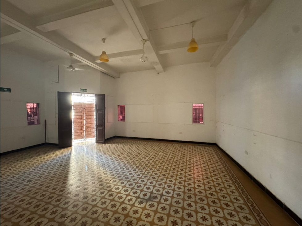 SE VENDE CASA PARA USO COMERCIAL EN EL CENTRO HISTÓRICO