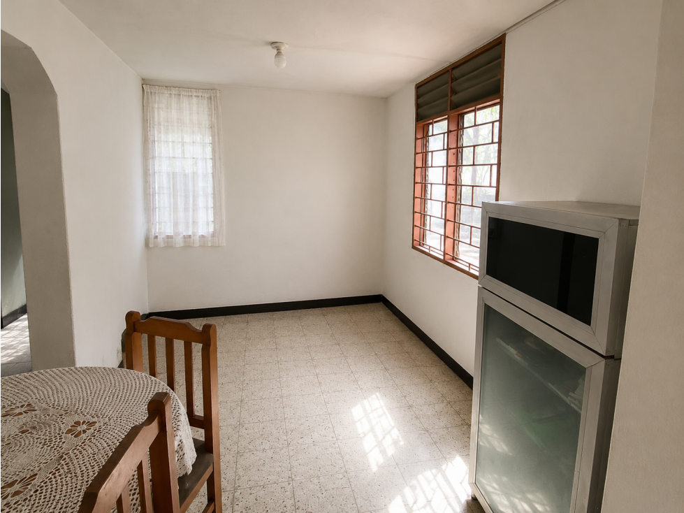SE VENDE O ARRIENDA CASA DE 5 ALCOBAS, SECTOR AV DE LOS ESTUDIANTES — foto 3