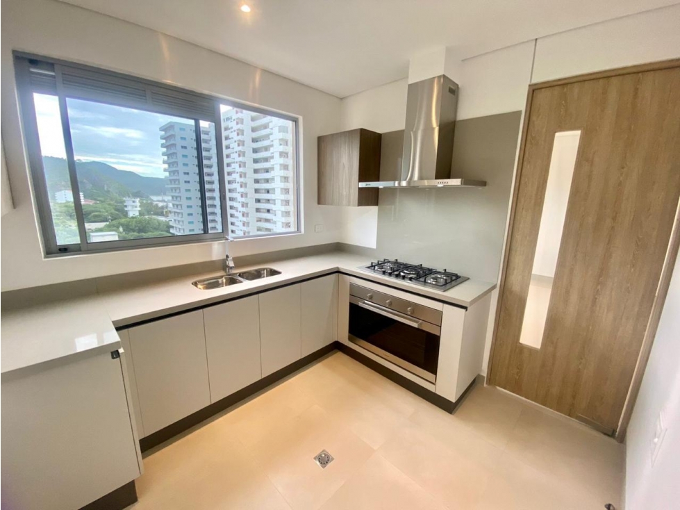 SE ARRIENDA APARTAMENTO DE 2 HABITACIONES EN BELLAVISTA - 2