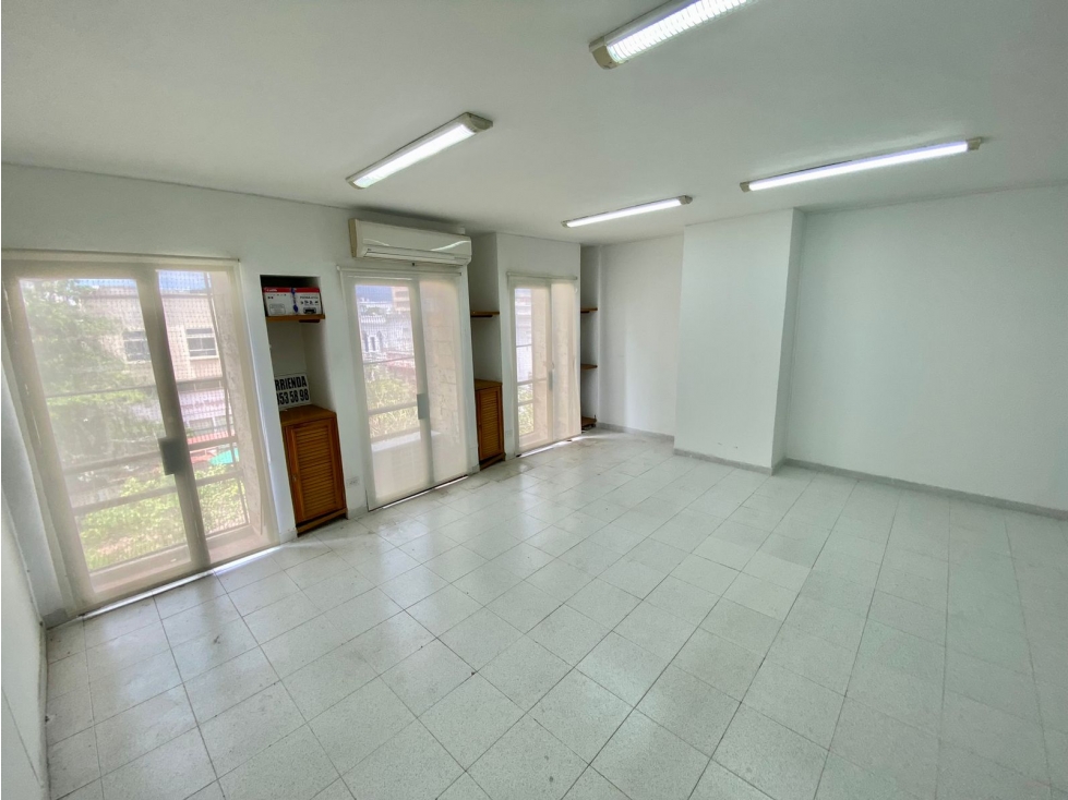 SE VENDE OFICINA DE 49 M2 EN EL EDIFICIO DAVIVIENDA, SANTA MARTA - 4