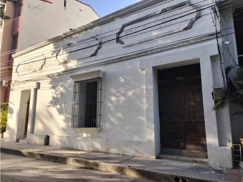 SE ARRIENDA CASA DE USO COMERCIAL CERCA A LA BAHÍA, SANTA MARTA - 2