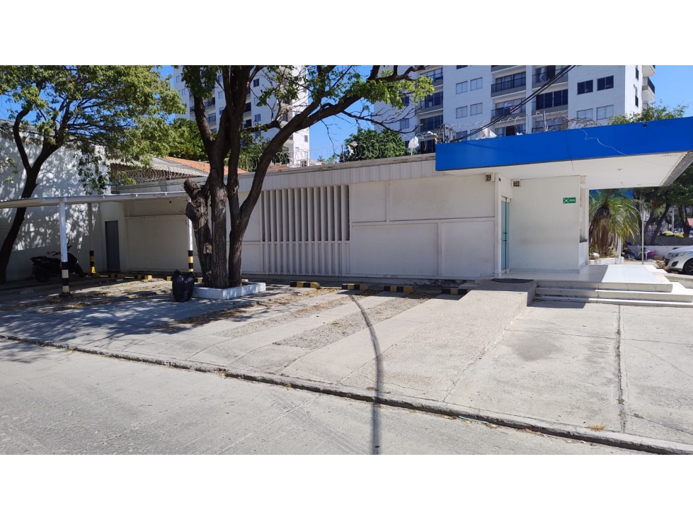 SE VENDE O ARRIENDA CASA COMERCIAL EN LA AVENIDA DEL LIBERTADOR — foto 5