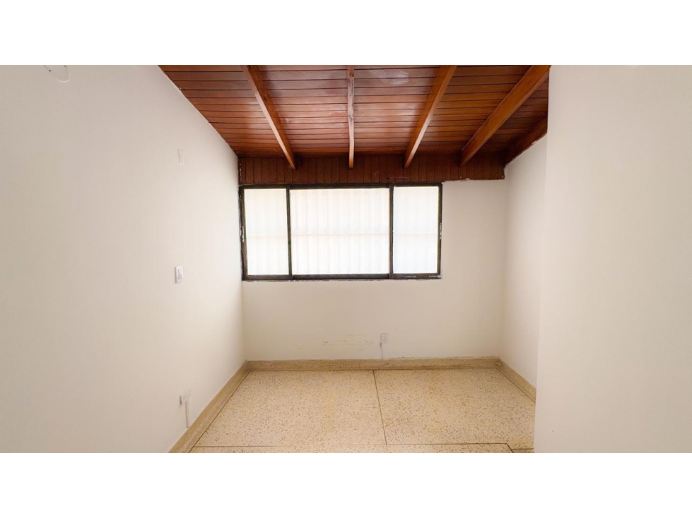 SE ARRIENDA AMPLIA CASA PARA USO COMERCIAL, BARRIO TERRITORIAL — foto 4